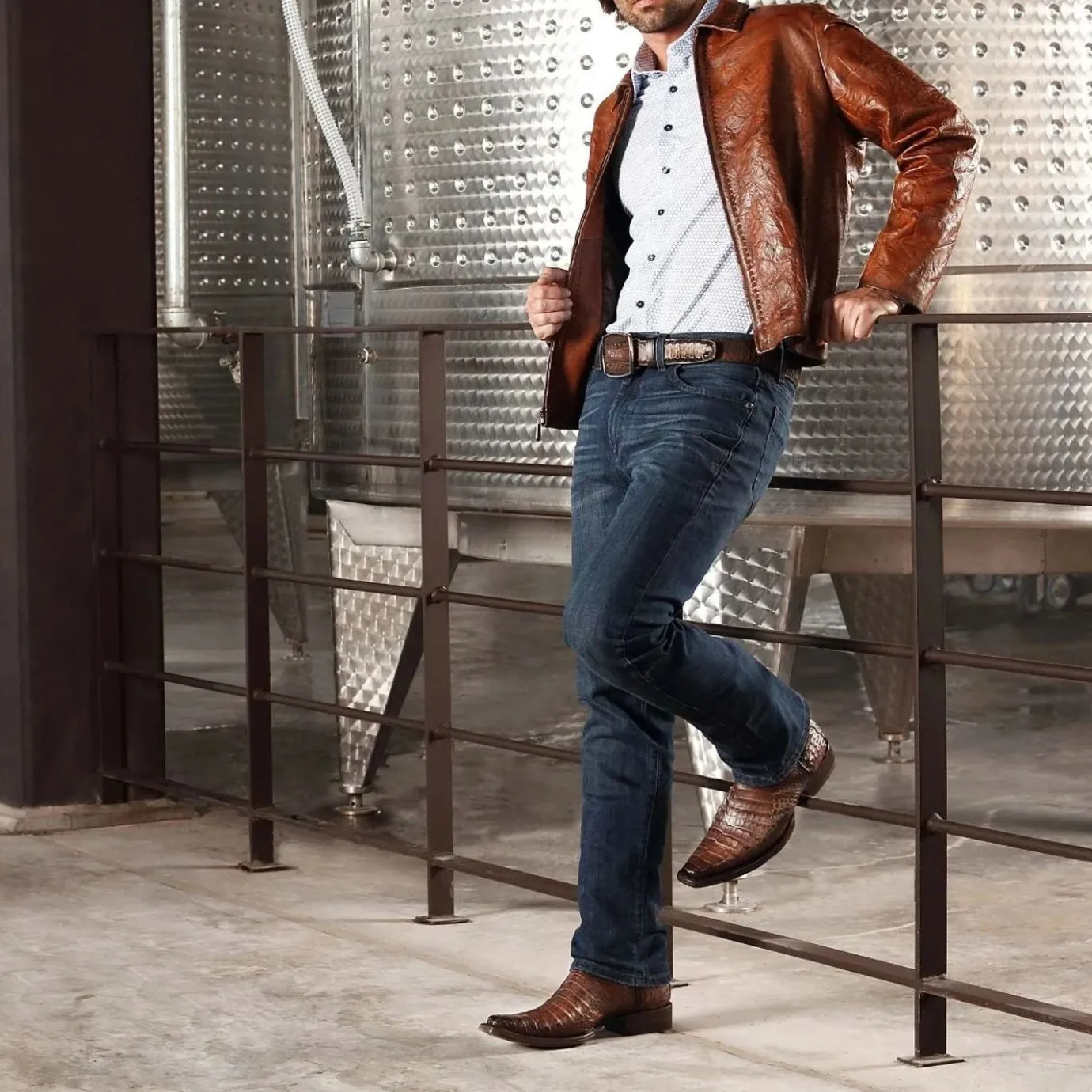 Men Cuadra Western Boots-Engraved Exotic Dark Brown Leather Boots